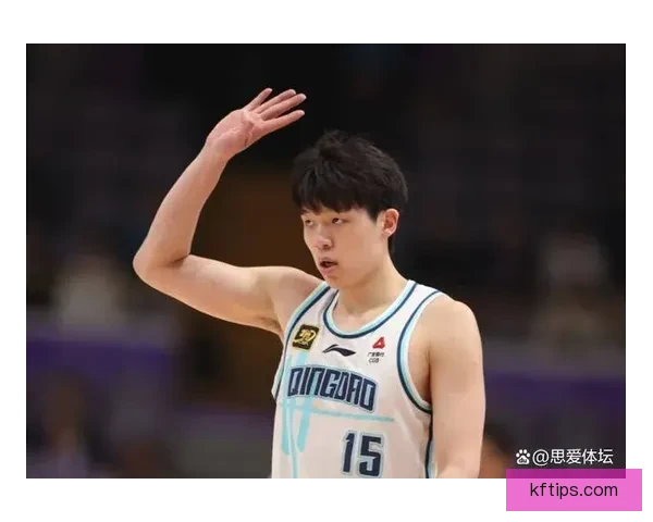 尽显社交牛人本色杨瀚森收官战比赛用球带走赛后亲切握手